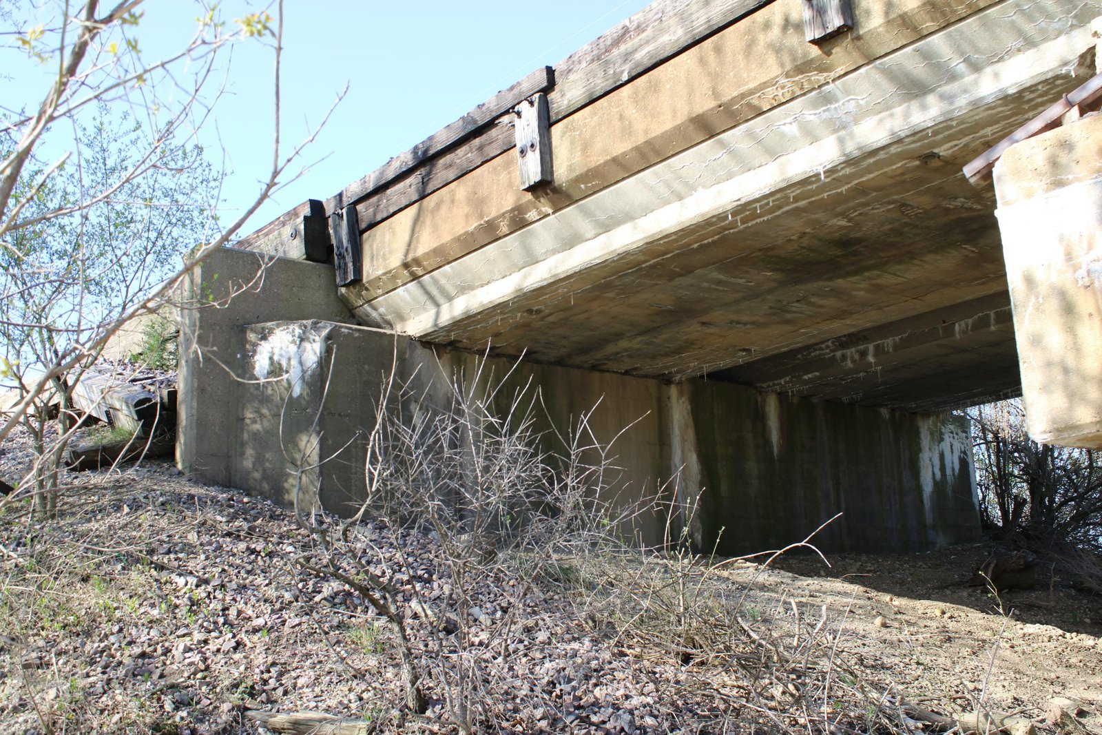 South abutment